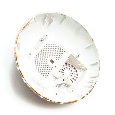 Stampaggio ad iniezione di coperture in plastica