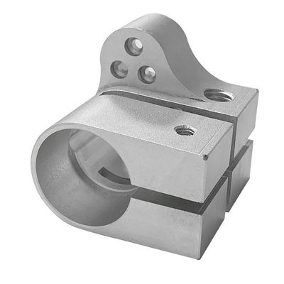 Le 5 componenti su ordinazione della macchina di CNC di asse ramano il materiale di alluminio