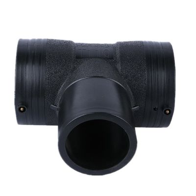 Giunto di plastica nero dell'accessorio per tubi di Electrofusion del PE di Mesh Skeleton Composite del cavo del T dello stampaggio ad iniezione