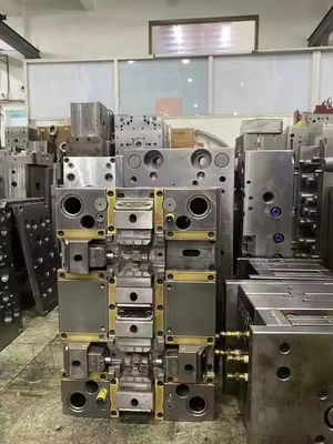 Servizio di stampaggio a iniezione di ABS