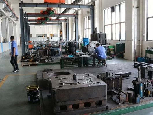 Forme di iniezione di fusione a stampo in alluminio con tecnologia di rivestimento